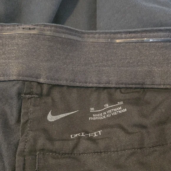 Nike Men's Dark Navy Flat-Front Shorts - Picture 4 of 4